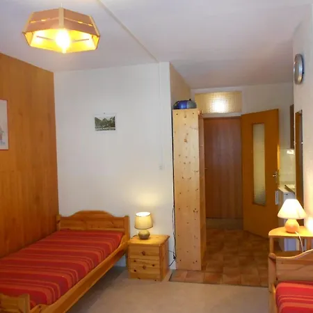 2 Pers Avec Balcon Est Spacieux, Centre Station Proche Thermes Et Telecabine, Parking Inclus - Fr-1-512-151